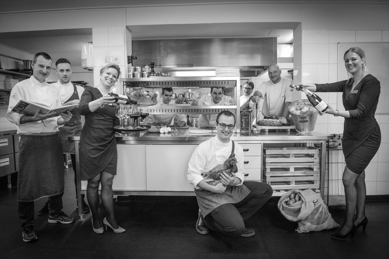 Boutique Hotel Texel De Cocksdorp  Exterior photo The kitchen of the restaurant